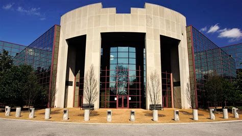 College of Business Administration .